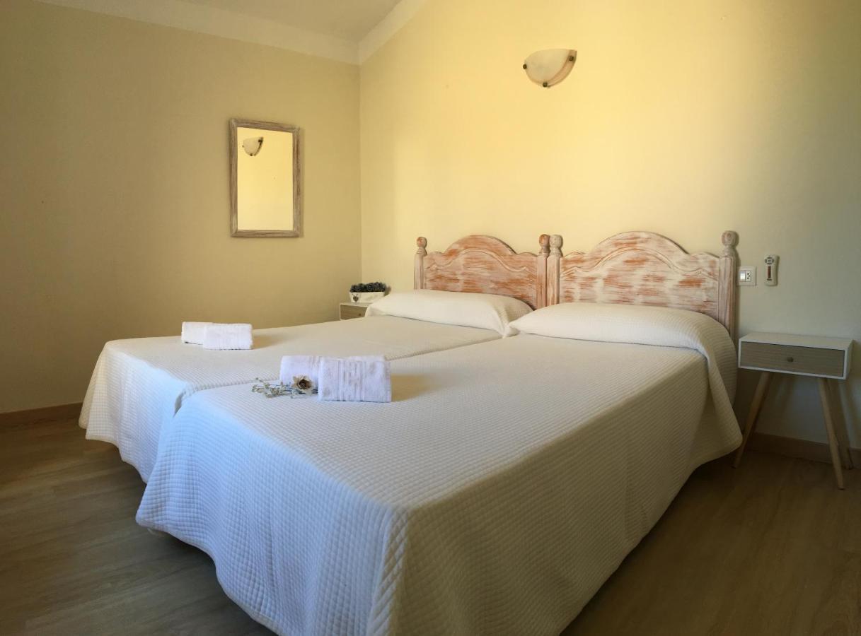 Apartamentos Surest Cala'N Blanes (Menorca) Exterior foto