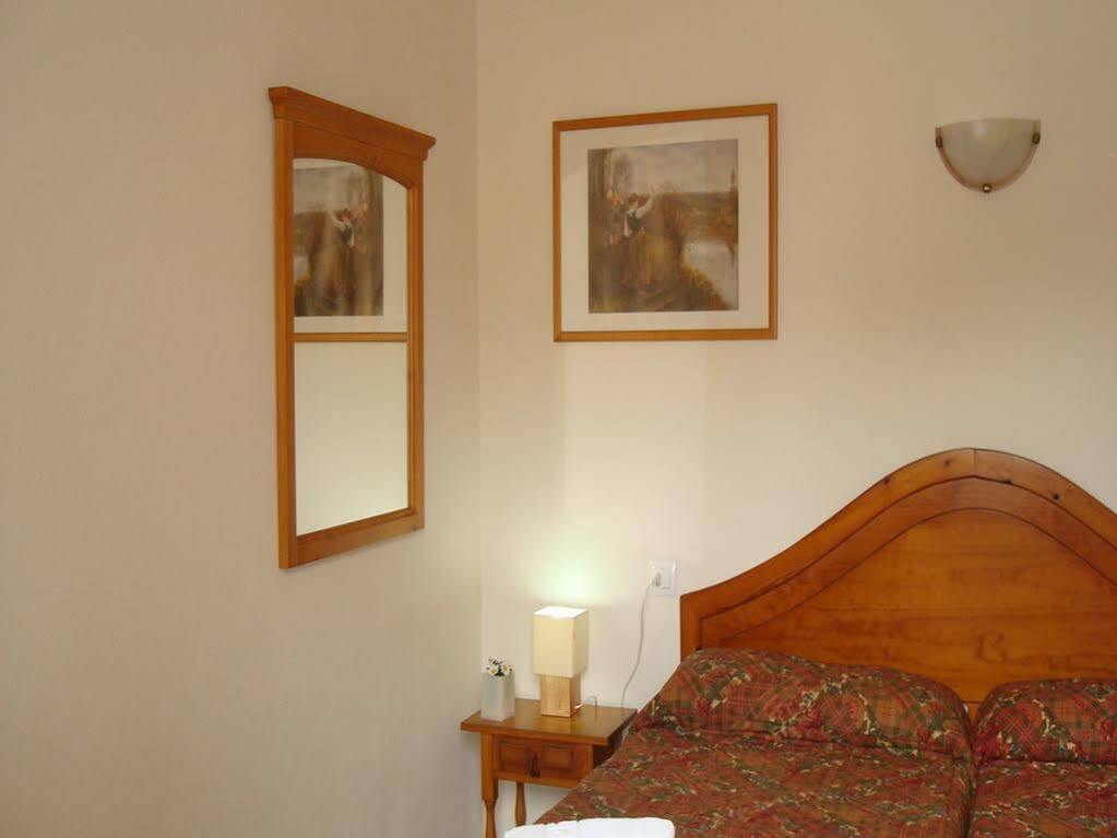 Apartamentos Surest Cala'N Blanes (Menorca) Exterior foto